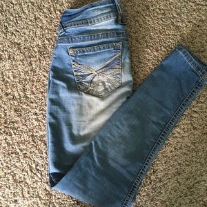 Wallflower Skinny Jeans
